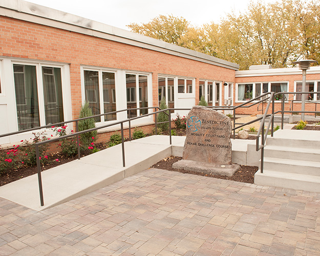 Skilled Nursing Facility Winsted MN Rehabilitation Monarch